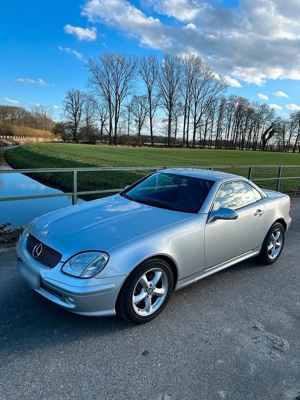 Gebraucht Mercedes SLK200 163 PS (119 kW) 2000 Silber Cabrio