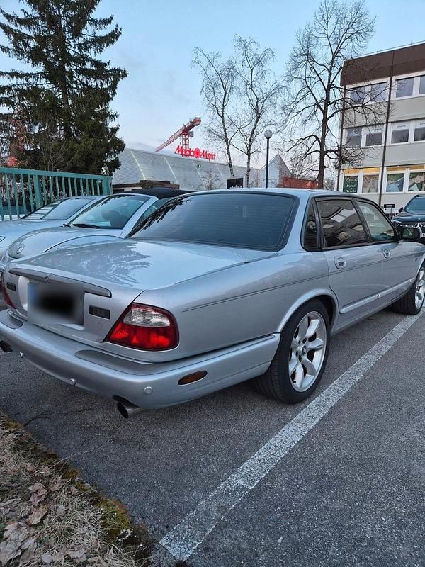 Gebraucht Jaguar XJR 363 PS (266 kW) 2000 Silber Limousine