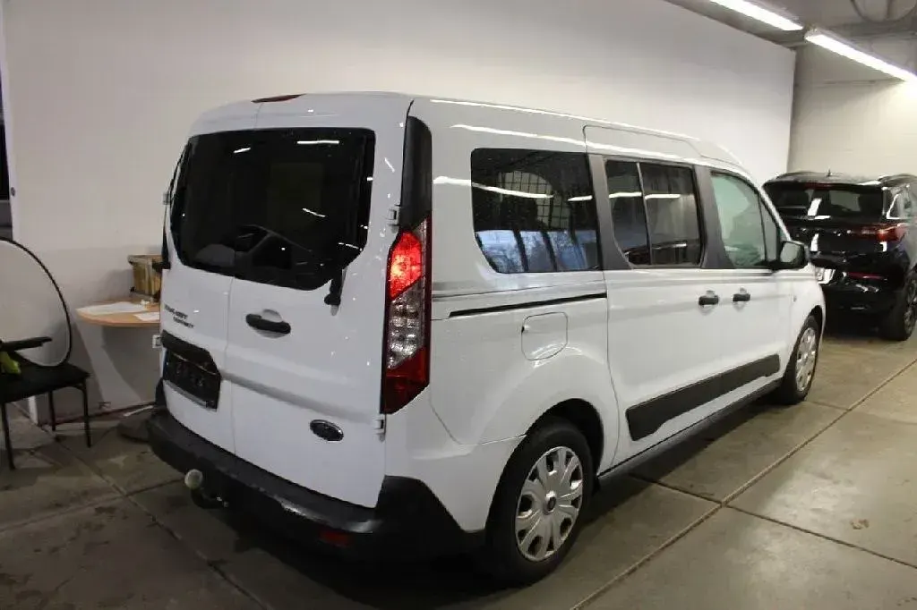 Używany Ford Transit Connect 120 KM (88 kW) 2019 Biały Minivan