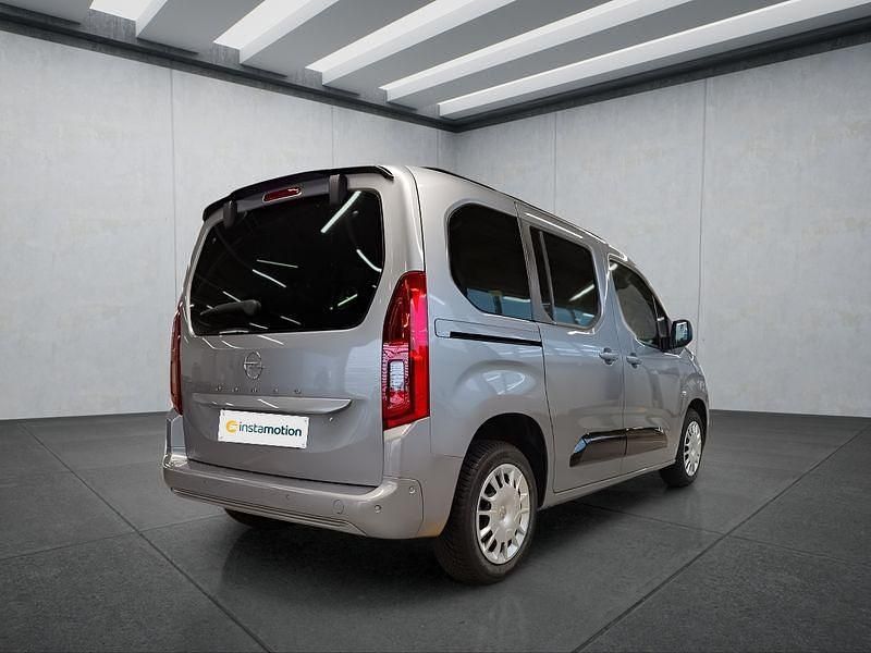 Second-hand Opel Combo 131 CP (96 kW) 2024 Gri Monovolum