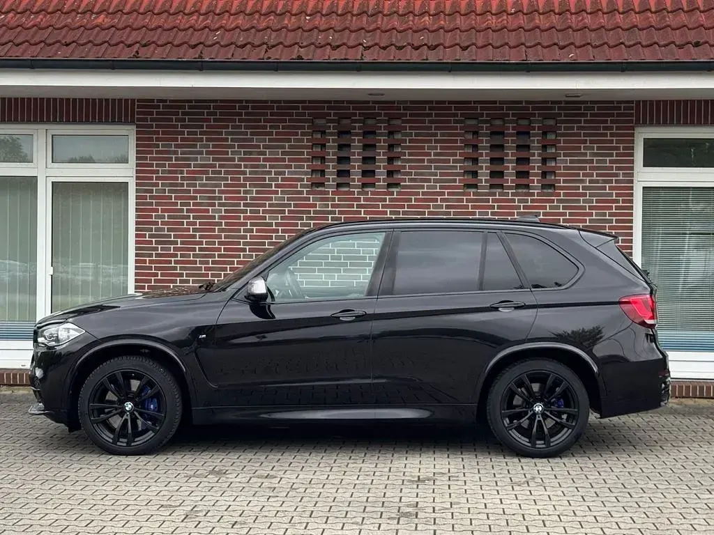 Gebraucht BMW X5 M50 Performance 381 PS (280 kW) 2017 Rubinschwarz metallic SUV