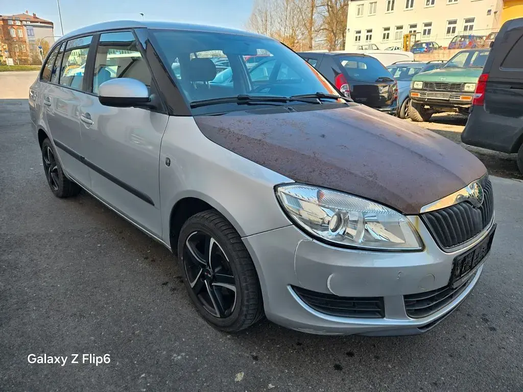 Gebraucht Skoda Fabia Ambiente 69 PS (50 kW) 2010 Silber Kombi