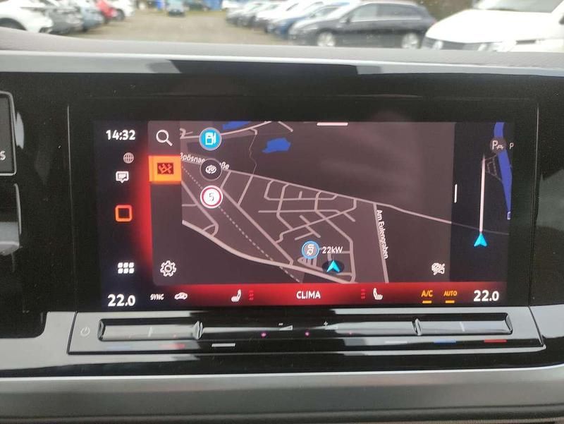 Neu VW Multivan 150 PS (110 kW) 2026 Starlight blue metallic Van