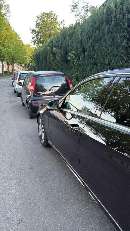 Gebraucht Mercedes E250 204 PS (150 kW) 2014 Schwarz Limousine