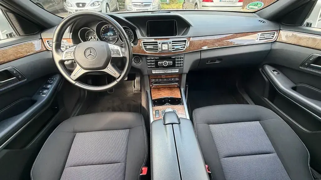 Gebraucht Mercedes E200 184 PS (135 kW) 2013 Silber Kombi