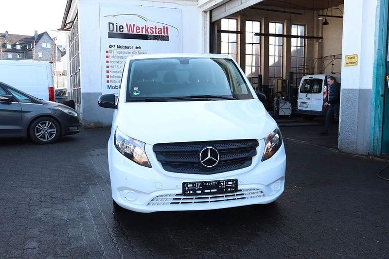 Gebraucht Mercedes Vito 102 PS (75 kW) 2019 Weiß Van
