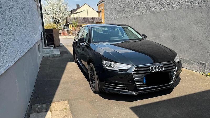Używany Audi A4 150 KM (110 kW) 2016 Czarny Sedan/Limuzyna