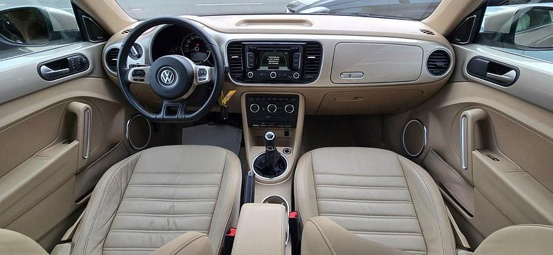 Second-hand VW Beetle Design 105 CP (77 kW) 2014 Argintiu Hatchback
