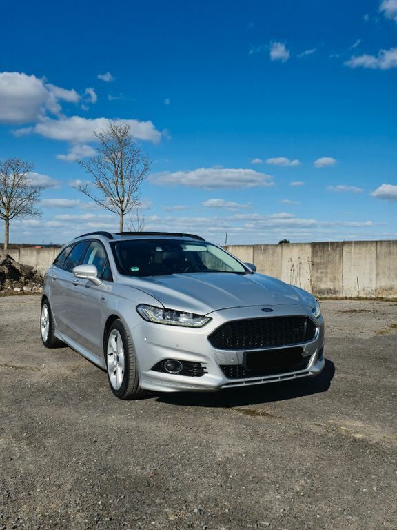 Silber Gebraucht 2017 Ford Mondeo ST-Line Limousine | 12.450 € (Fairer Preis) - Bild 1/4