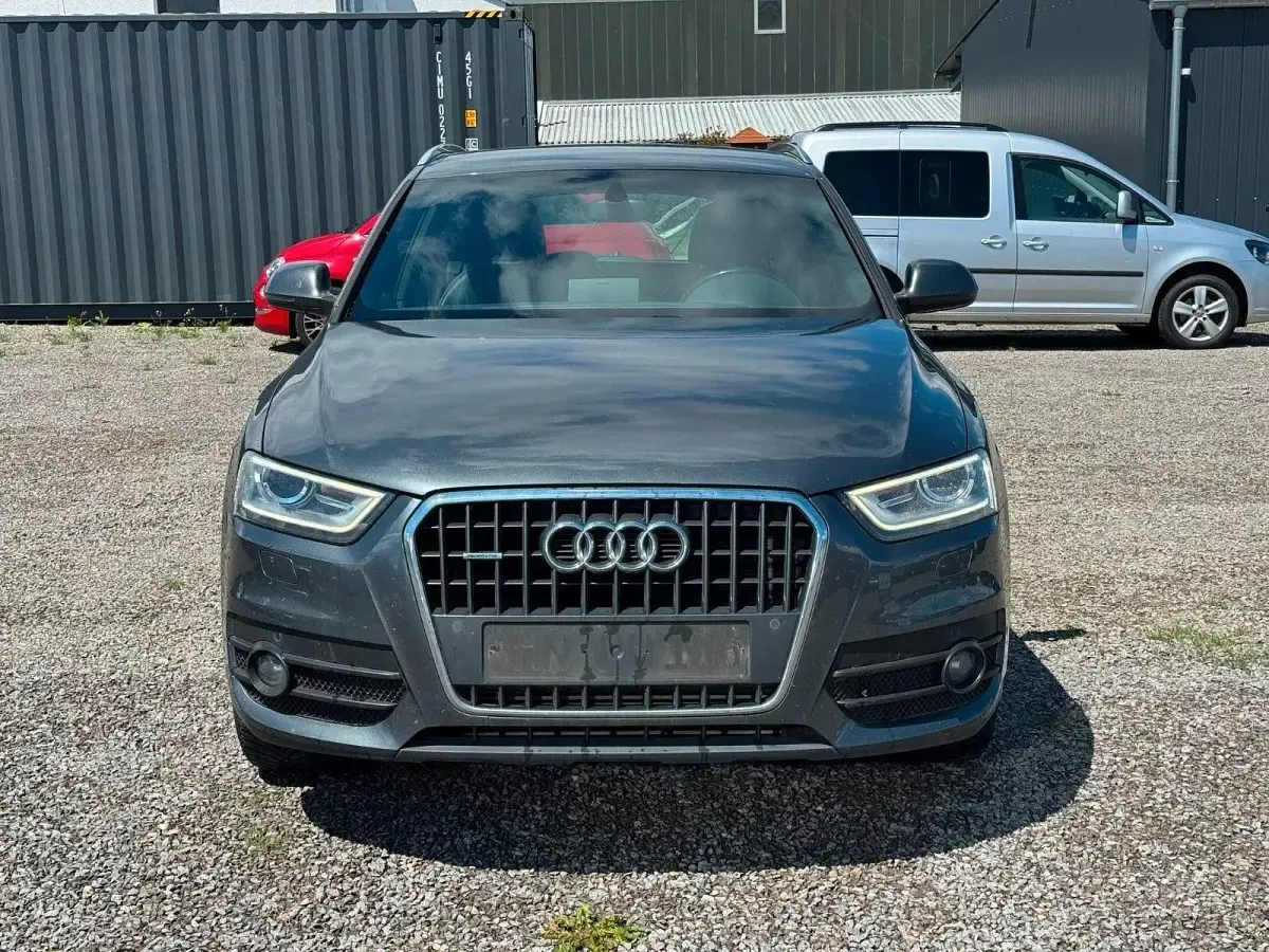 Gebraucht Audi Q3 S-Line 140 PS (102 kW) 2013 Grau SUV