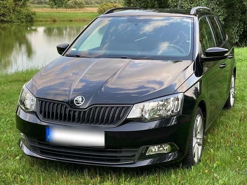 Schwarz Gebraucht 2018 Skoda Fabia Cool Plus Kombi | 9.150 € (Fairer Preis) - Bild 1/4