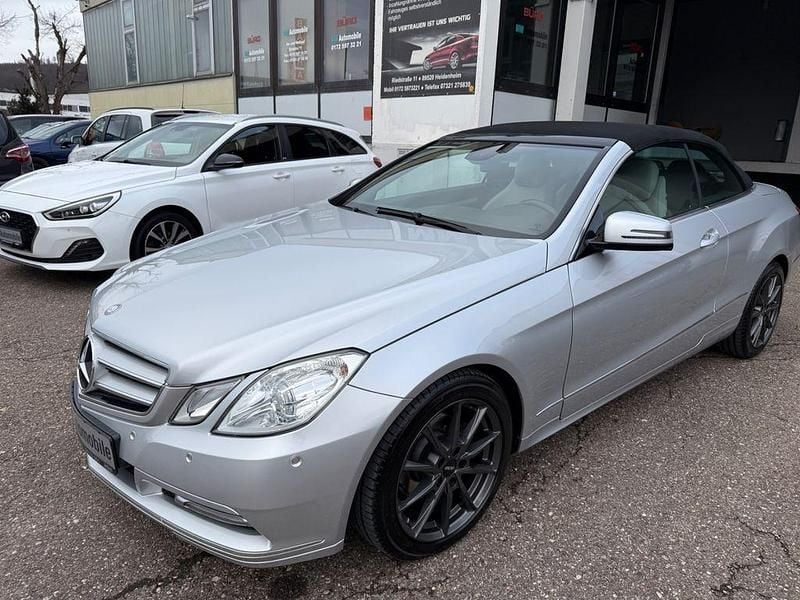 Gebraucht Mercedes E200 184 PS (135 kW) 2012 Silber Cabrio