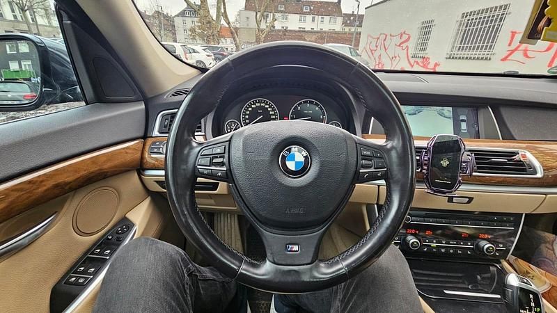 Gebraucht BMW 535 299 PS (219 kW) 2011 Grau Limousine