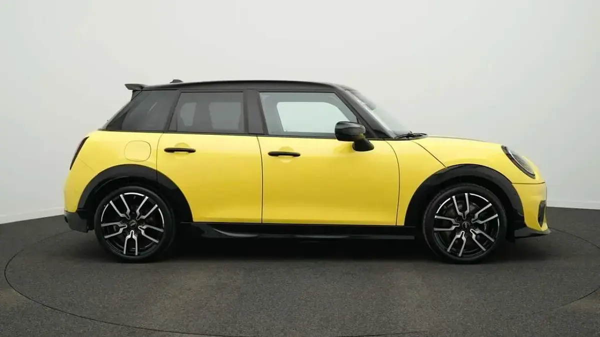 Gebraucht Mini John Cooper Works 204 PS (150 kW) 2025 Gelb Kleinwagen