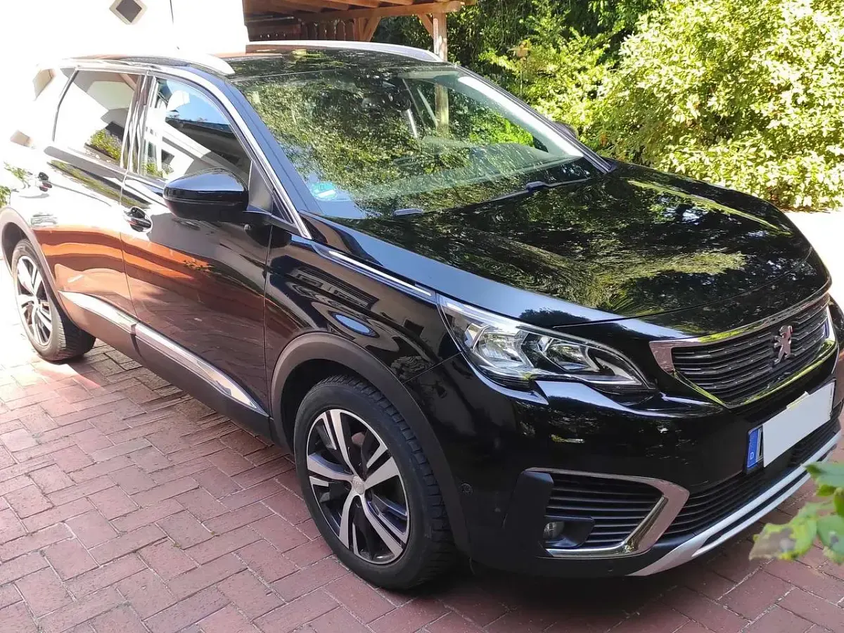 Gebraucht Peugeot 5008 Allure 131 PS (96 kW) 2019 Schwarz SUV