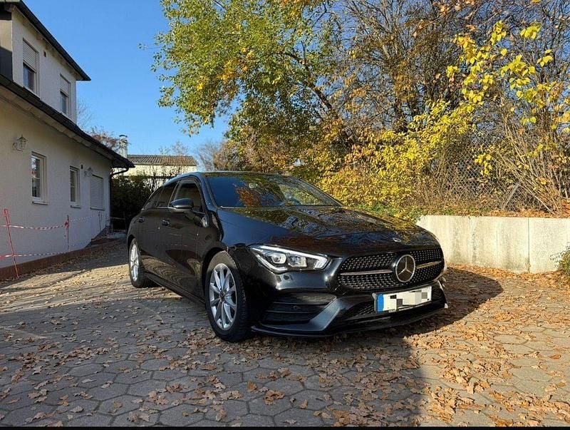 Schwarz Gebraucht 2022 Mercedes CLA200 Coupé | 29.750 € (Fairer Preis) - Bild 1/4