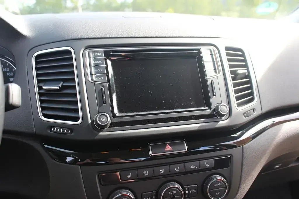Gebraucht Seat Alhambra Reference 150 PS (110 kW) 2018 Weiß Van / Kleinbus