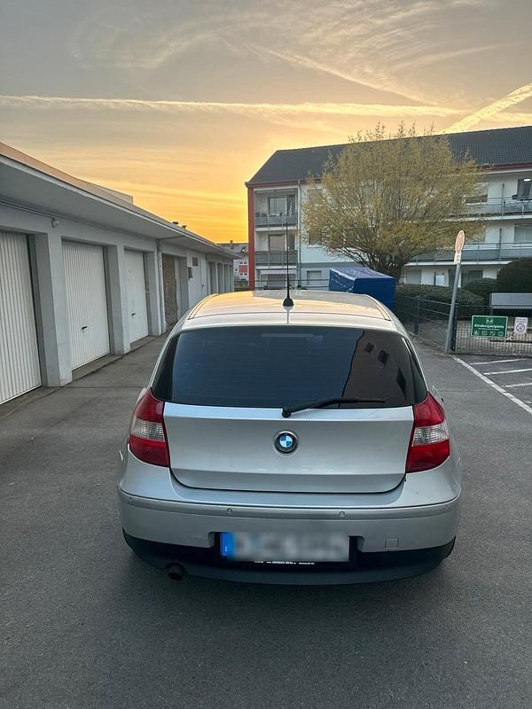 Gebraucht BMW 116 116 PS (85 kW) 2007 Silber Kleinwagen