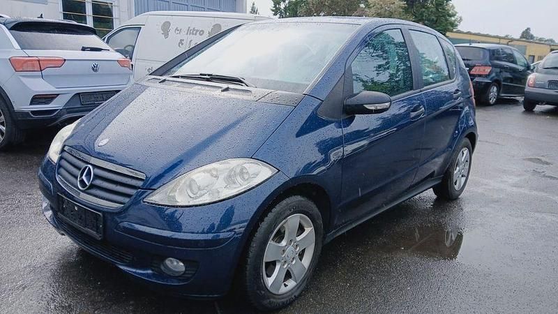 Blau Gebraucht 2007 Mercedes A170 Limousine | 3.790 € (Etwas zu teuer) - Bild 1/4