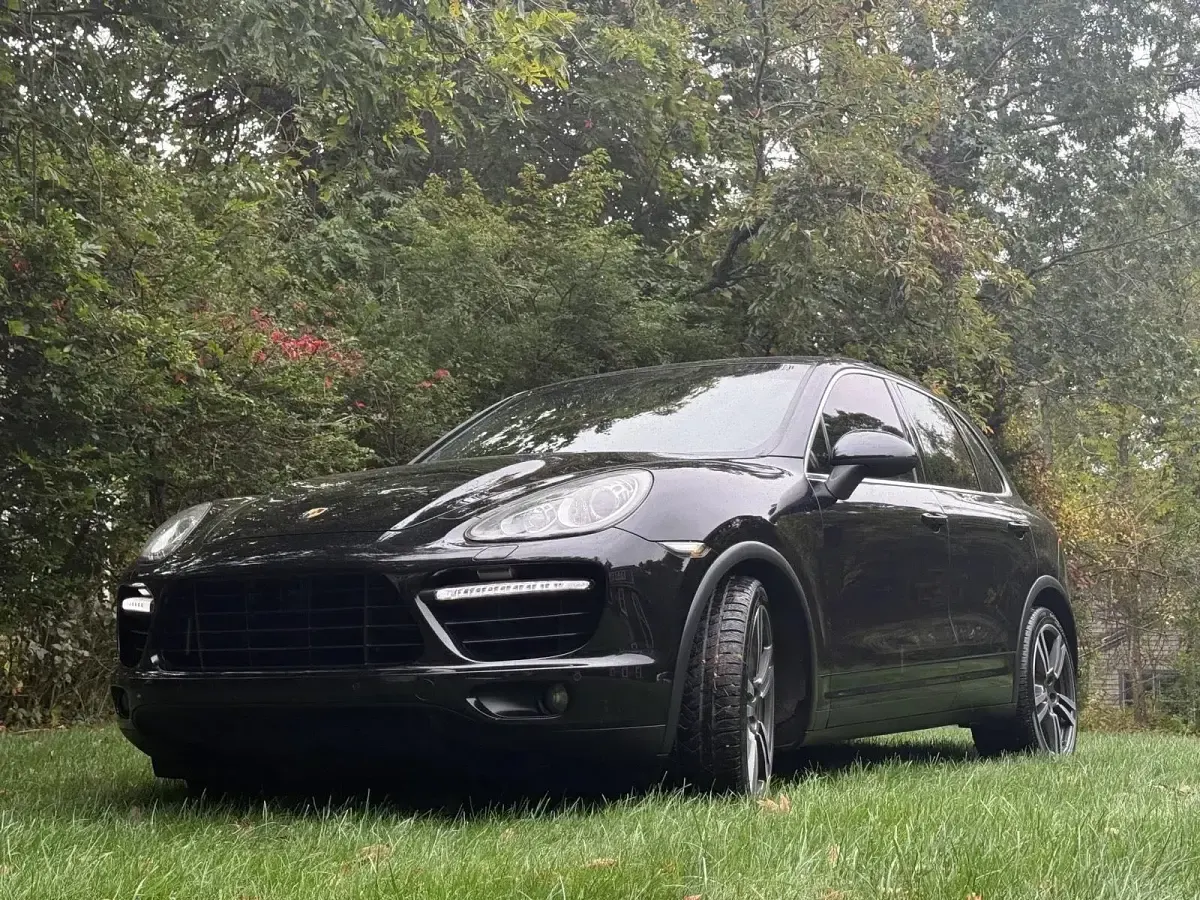 Gebraucht Porsche Cayenne Turbo 500 PS (367 kW) 2012 Schwarz SUV