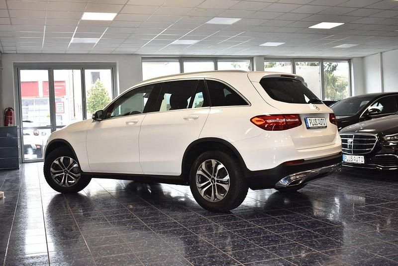 Gebraucht Mercedes GLC220 170 PS (125 kW) 2016 Polarweiss SUV