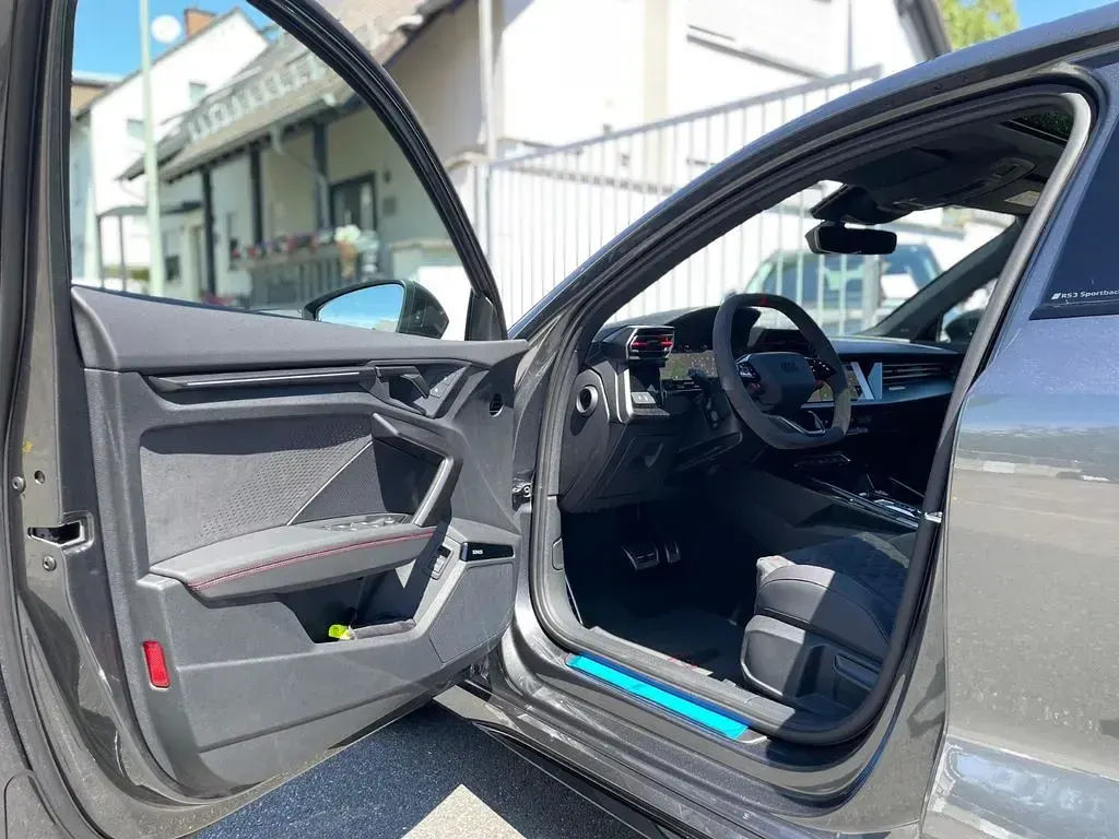 Gebraucht Audi RS3 Sportback Sport 400 PS (294 kW) 2026 Daytonagrau perleffekt Kleinwagen