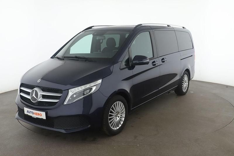 Blau Gebraucht 2021 Mercedes V220 Edition Van / Kleinbus | 43.990 € (Fairer Preis) - Bild 1/3