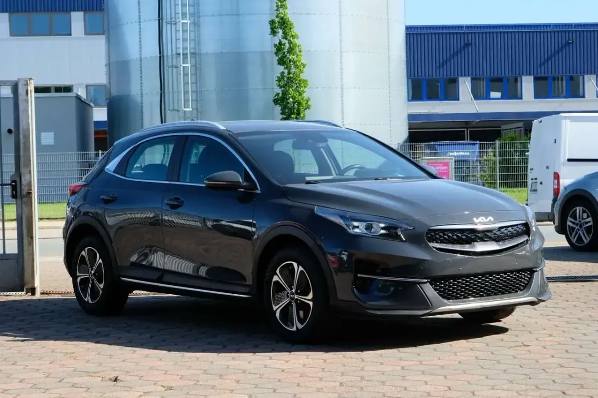 Gebraucht Kia XCeed Vision 141 PS (103 kW) 2022 Dark penta SUV
