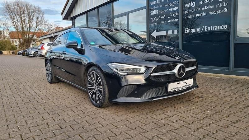 Gebraucht Mercedes CLA220 190 PS (139 kW) 2022 Schwarz Limousine