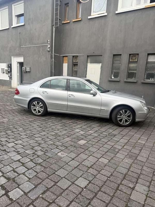 Brugt Mercedes E320 Elegance 204 HK (150 kW) 2005 Grå Sedan