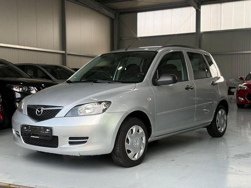 Gebraucht Mazda 2 Comfort 75 PS (55 kW) 2004 Silber Kleinwagen