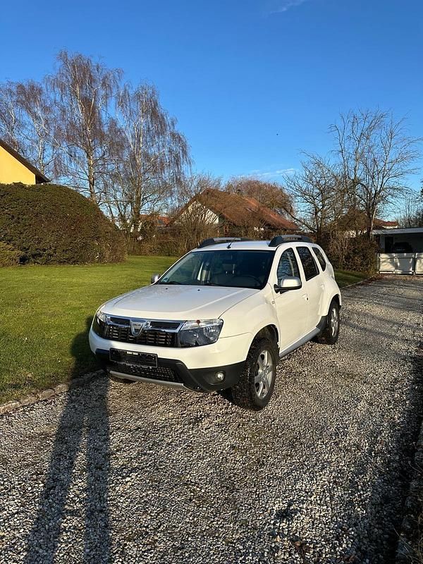 Gebraucht Dacia Duster 105 PS (77 kW) 2011 Weiß SUV