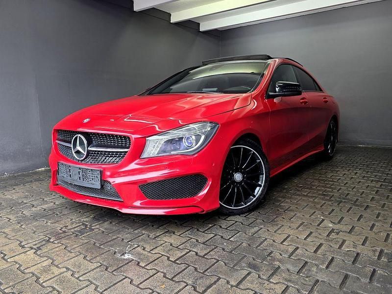 Rot Gebraucht 2015 Mercedes CLA180 AMG line Limousine | 16.990 € (Fairer Preis) - Bild 1/4