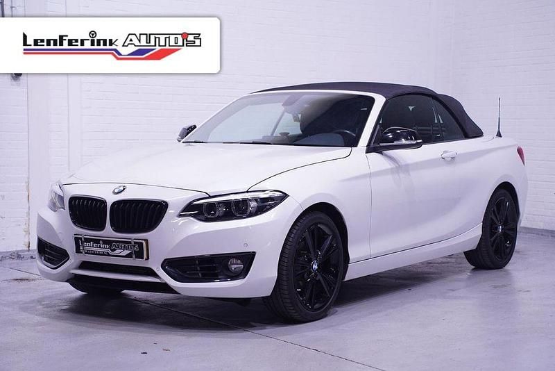 Weiß Gebraucht 2019 BMW 218 Sport Line Cabrio | 24.980 € (Fairer Preis) - Bild 1/4