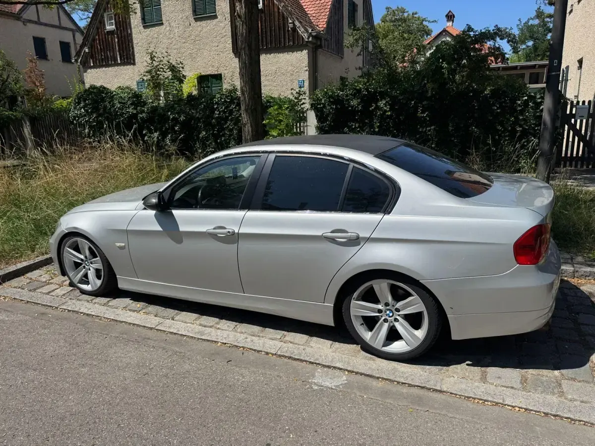 Gebraucht BMW 325 295 PS (216 kW) 2006 Silber Limousine