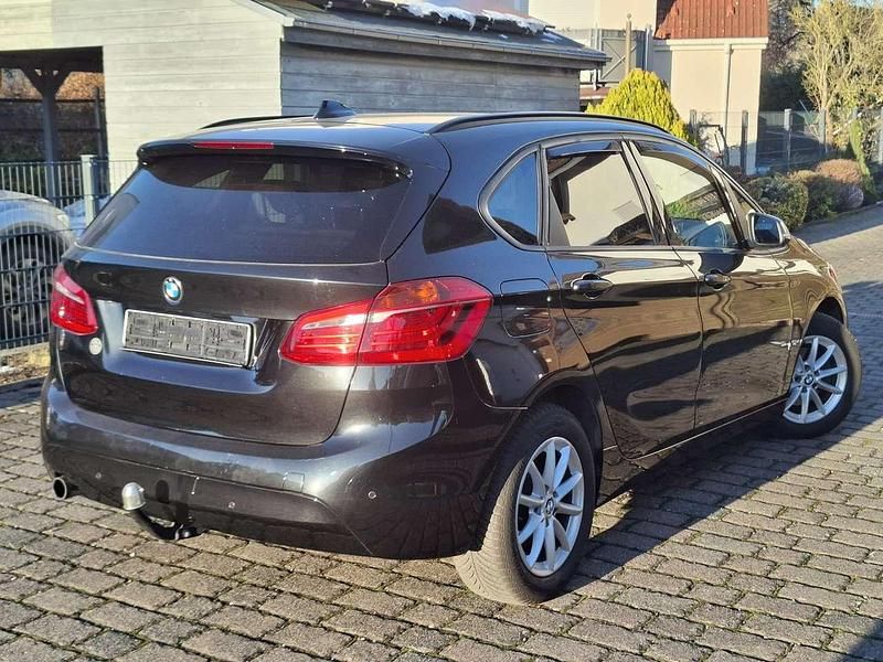 Gebraucht BMW 218 136 PS (100 kW) 2017 Schwarz Kombi
