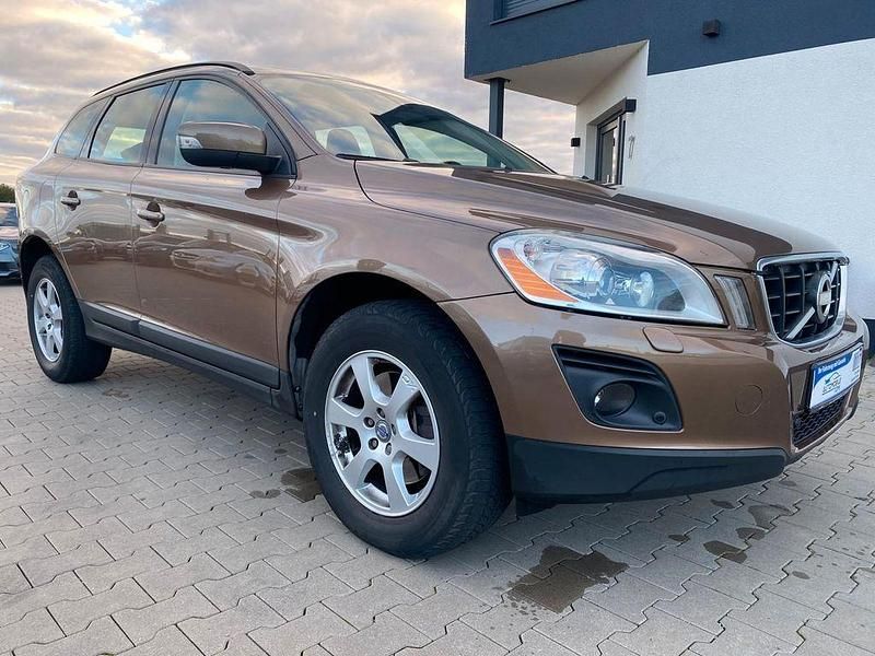 Terra bronze Gebraucht 2009 Volvo XC60 Kinetic SUV | 7.999 € (Guter Preis) - Bild 1/4