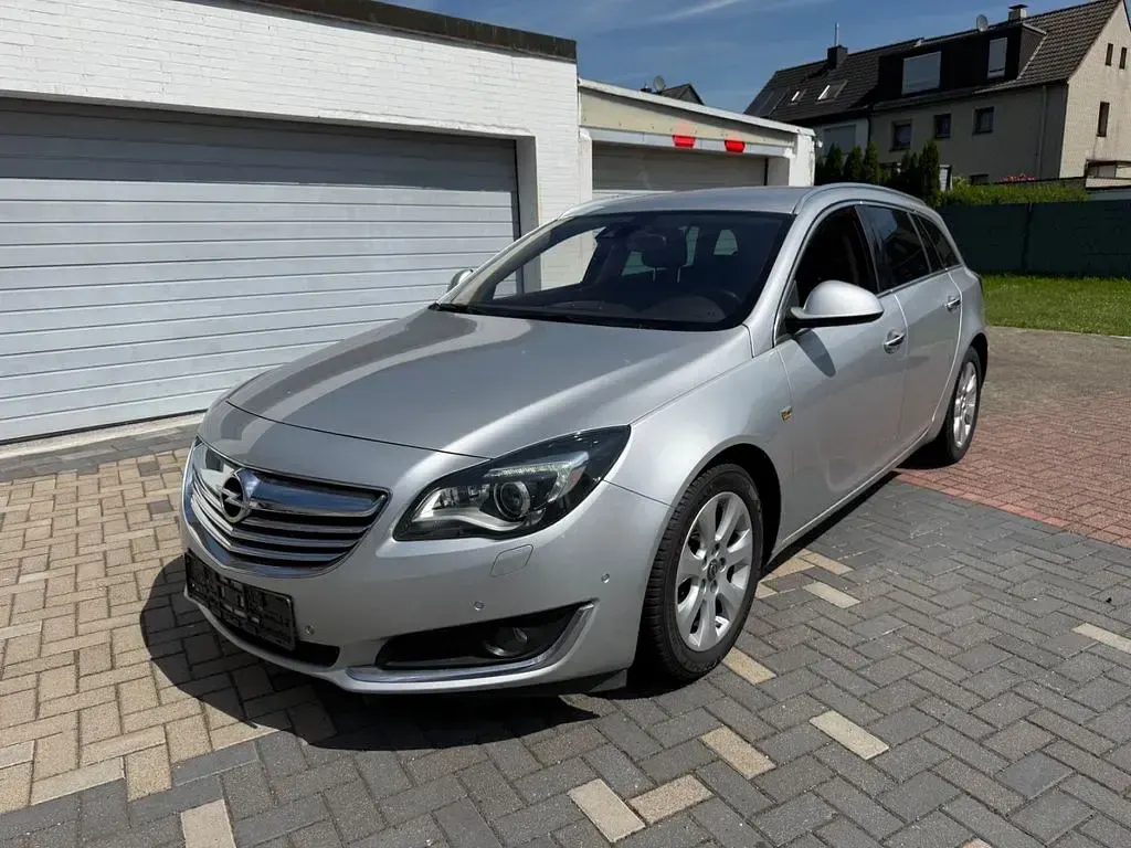 Gebraucht Opel Insignia Business 140 PS (102 kW) 2015 Silber Kombi