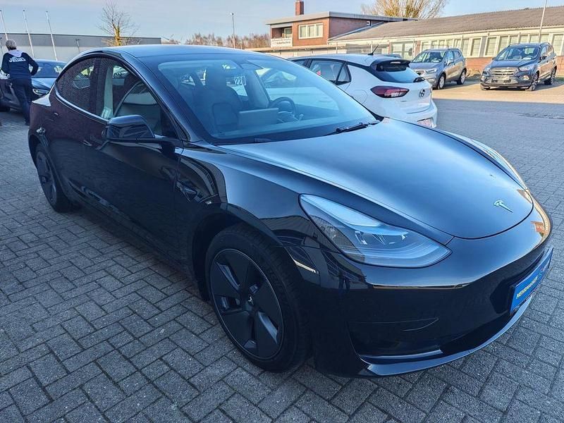 Gebraucht Tesla Model 3 Standard Range 208 kW (283 PS) 2022 Schwarz Limousine