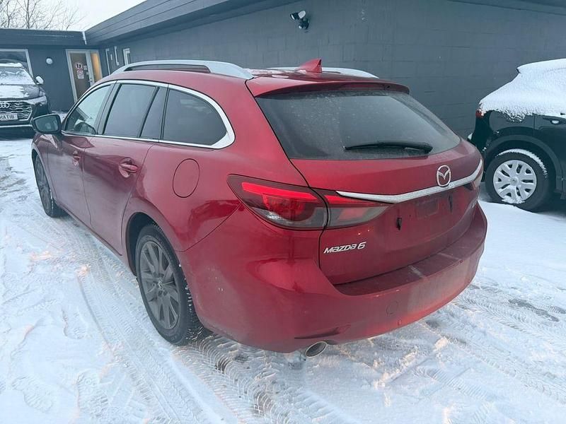 Gebraucht Mazda 6 184 PS (135 kW) 2019 Rot Limousine