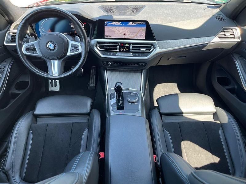 Gebraucht BMW 320 M Sport 190 PS (139 kW) 2021 Black sapphire Limousine