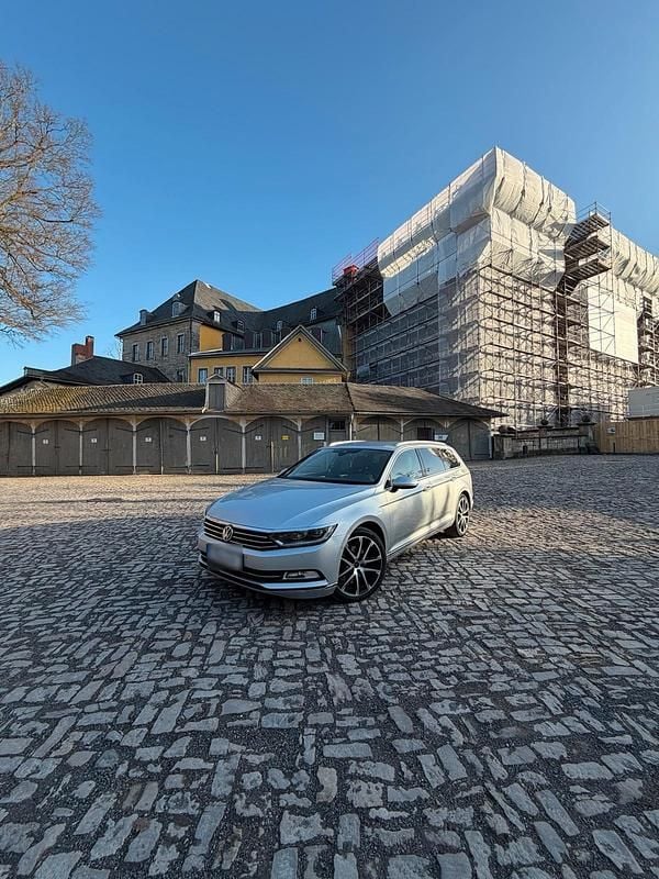 Gebraucht VW Passat 190 PS (139 kW) 2019 Silber Kombi