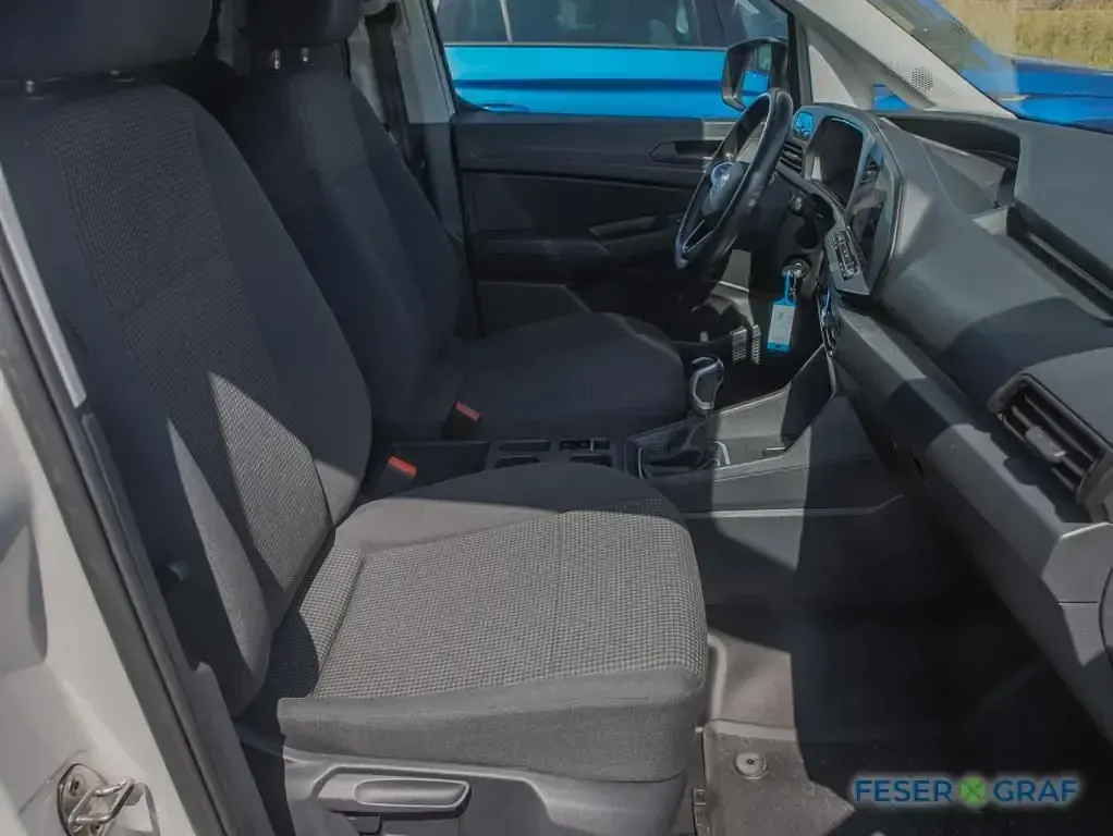Gebraucht VW Caddy 122 PS (89 kW) 2022 Weiß Van / Kleinbus