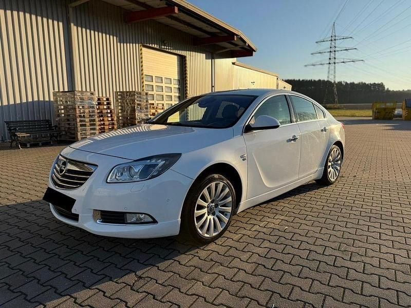 Gebraucht Opel Insignia OPC 260 PS (191 kW) 2009 Weiß Limousine