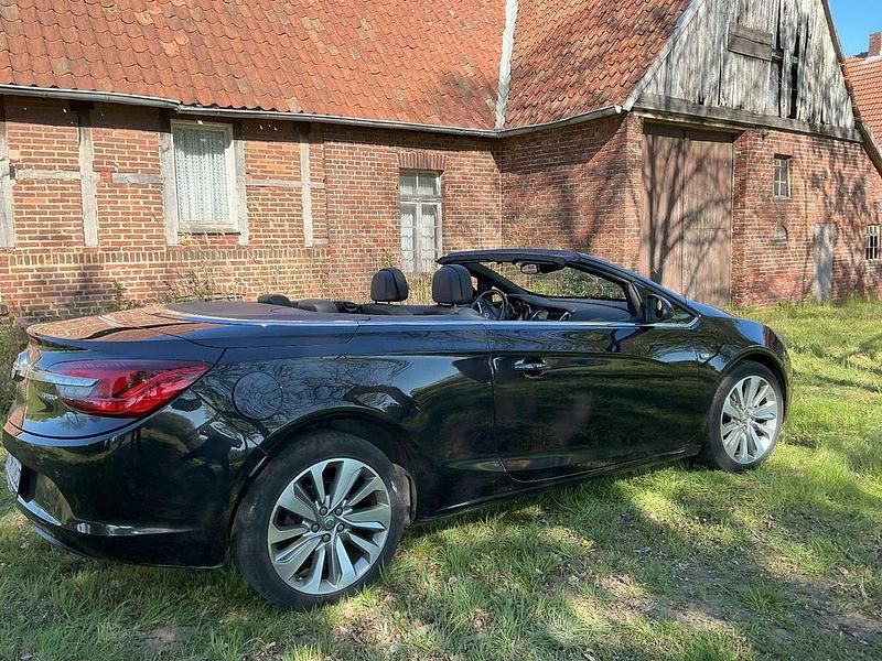 Gebraucht Opel Cascada Innovation 170 PS (125 kW) 2015 Schwarz Cabrio