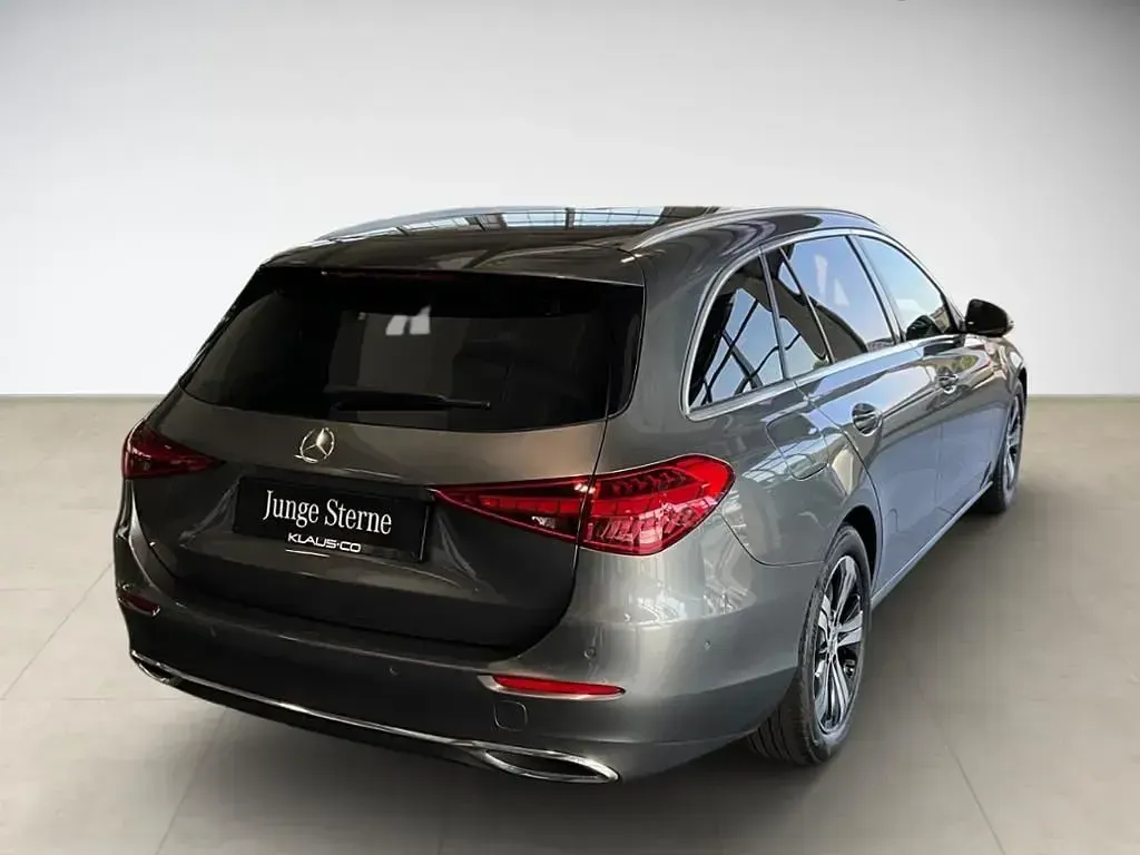 Gebraucht Mercedes C220 Avantgarde 200 PS (147 kW) 2023 Grau Kombi