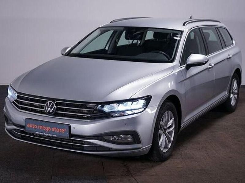 Silver metallic Gebraucht 2020 VW Passat Business Kombi | 20.448 € (Guter Preis) - Bild 1/4