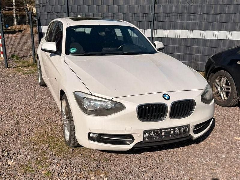 Gebraucht BMW 118 Performance 170 PS (125 kW) 2012 Weiß Kleinwagen