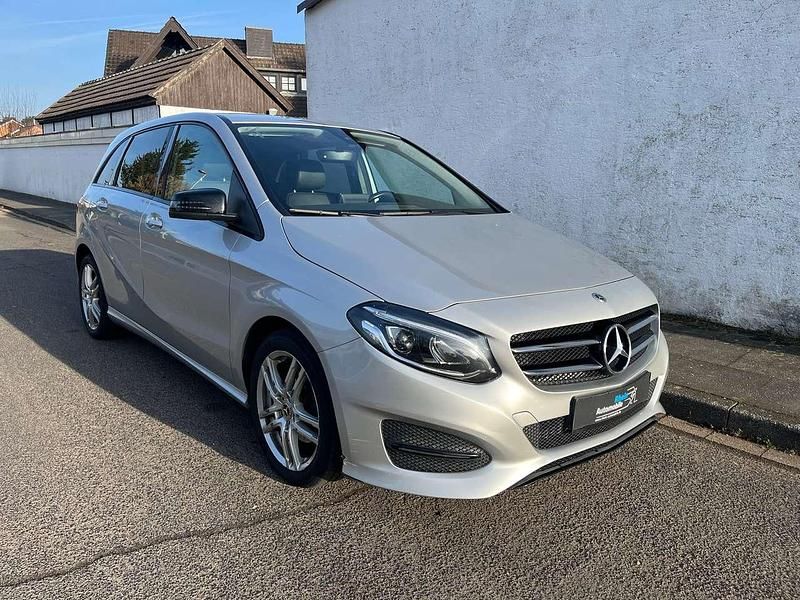 Gebraucht Mercedes B200 136 PS (100 kW) 2017 Polarsilber Van / Kleinbus