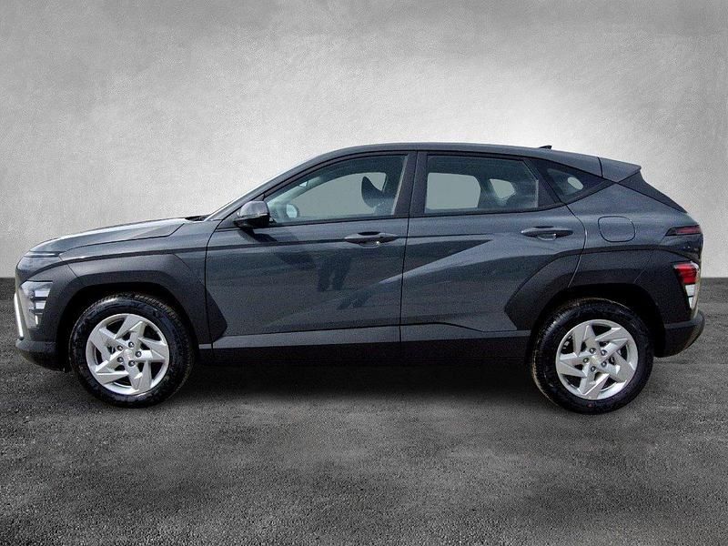 Neu Hyundai Kona Select 150 PS (110 kW) 2026 Ecotronic gray SUV